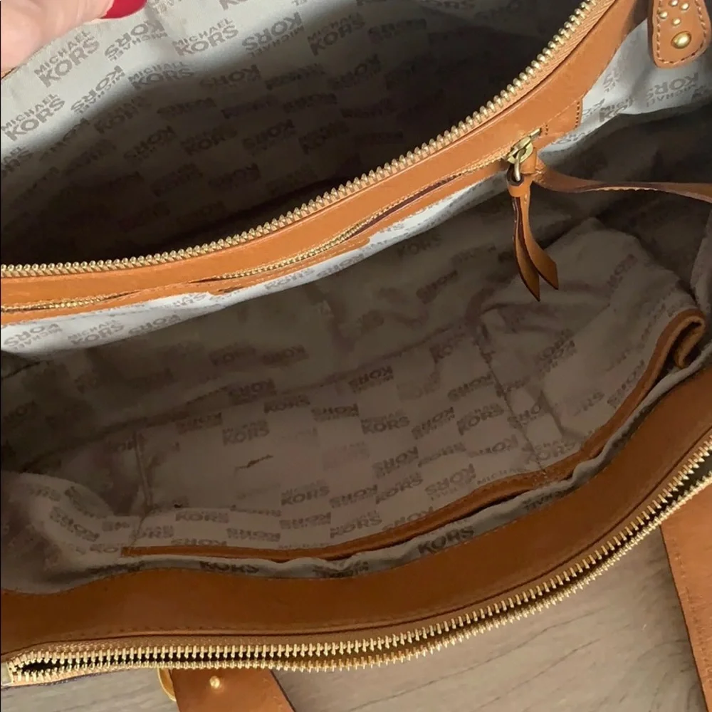 Michael Kors Vintage Y2K Tan Leather Saddle Satchel Handbag Gold Hardware